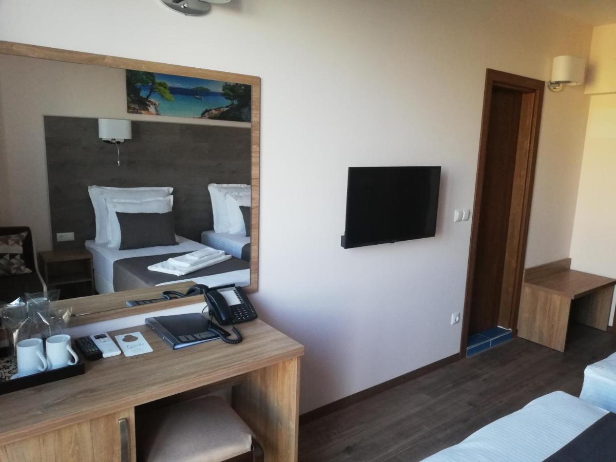 Hotel Vanilla, Varna - Free Parking Экстерьер фото